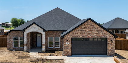 723 Cobblestone Cir, Mabank