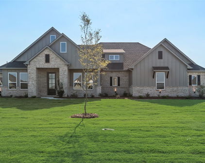 1129 Barrix Dr, Forney