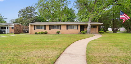 717 Van Horn Dr, Irving