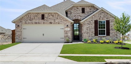 2227 Walden Pond Blvd, Forney