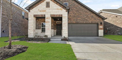 682 Scarlett St, Forney