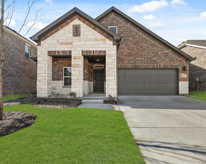 682 Scarlett St, Forney