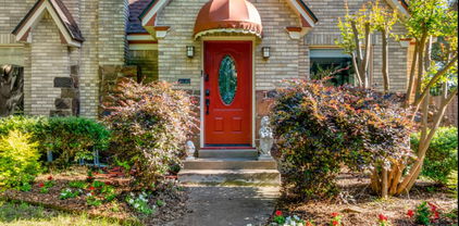 5202 Morningside Ave, Dallas