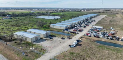 8723 Fm 2728 Unit 8, Terrell