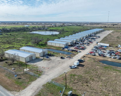 8723 Fm 2728 Unit 8, Terrell
