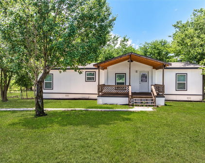 1913 Joyce Rd, Kaufman