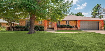 620 Woolsey Dr, Dallas