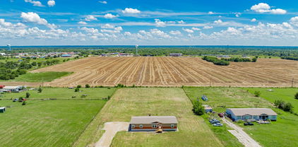 8938 Private Rd, Quinlan