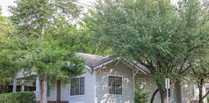 700 N Beacon St, Dallas