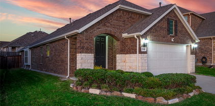2418 San Marcos Dr, Forney