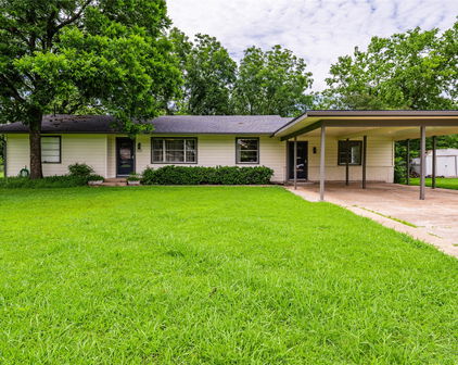 522 E Kempner St, Mabank