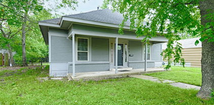 606 E Brin St, Terrell
