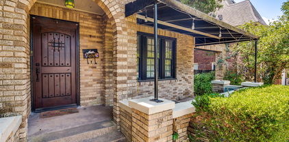 2838 W Brooklyn Ave, Dallas