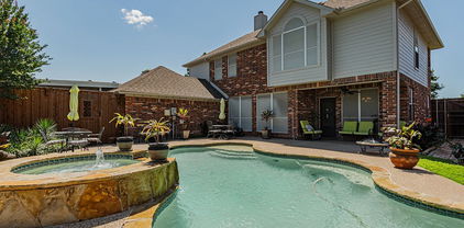 2710 Winterberry Dr, Rowlett