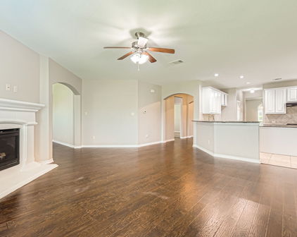 1119 Leafy Glade Rd, Forney