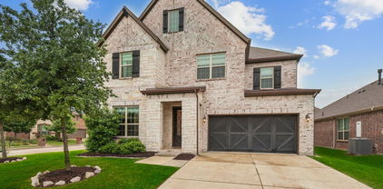 618 Race Dr, Heath