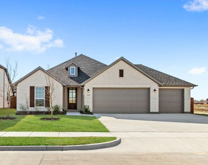 1135 Longhorn, Forney