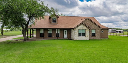 4055 Fm 2649, Lone Oak