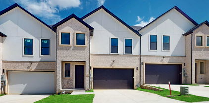 4439 Fatima Dr, Irving