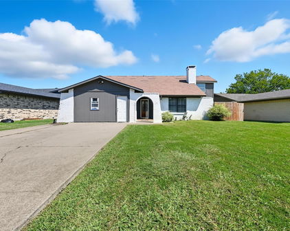 801 Via Avenida, Mesquite