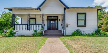 516 E 6th St, Dallas