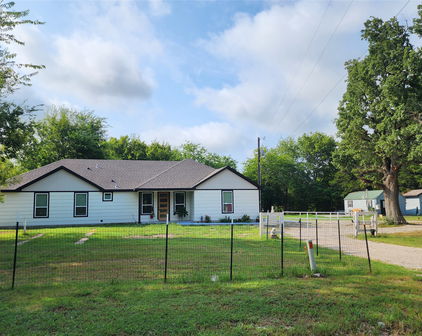 811 Vz County Rd 3810, Wills Point