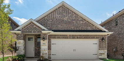 1112 Redcoat Dr, Forney