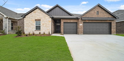 765 Vineyard Way, Forney