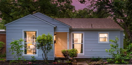 1103 W Russell Ave, Carrollton