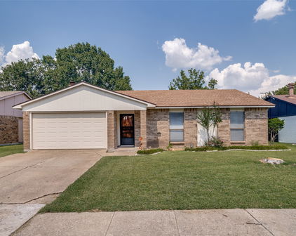 512 Woodcrest Way, Forney