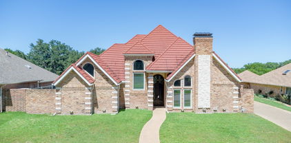 2709 Oak Point Dr, Garland