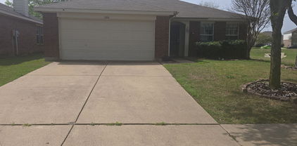 2016 Brook Meadow Dr, Forney