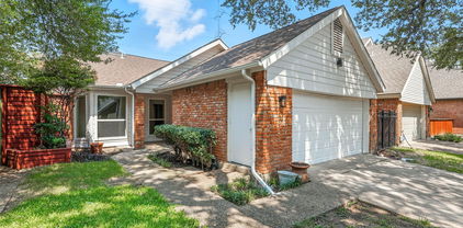 4049 Rive Ln, Addison