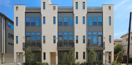3200 Ross Ave Unit 42, Dallas