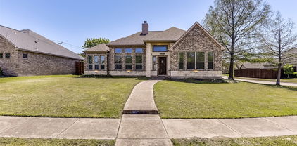 8518 Linda Vista Dr, Rowlett