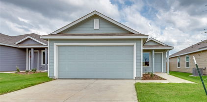 1426 Running Mare Way, Crandall