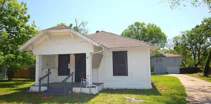 405 S Bois D Arc St, Forney