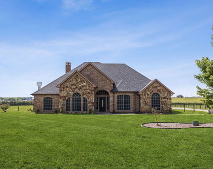 3076 W Alamosa Dr, Terrell