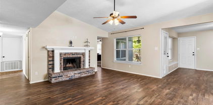9212 Shipman St, Rowlett
