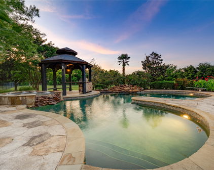 10447 W Dublin Dr, Forney