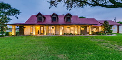 13914 Overlook Ln, Forney