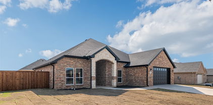 723 Cobblestone Cir, Mabank