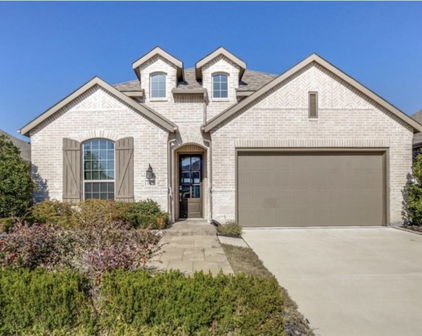 1608 Cedar Crest Dr, Forney