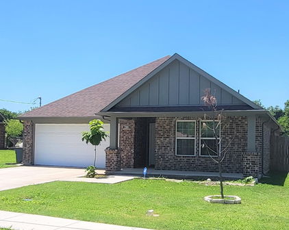 412 S Park St, Terrell