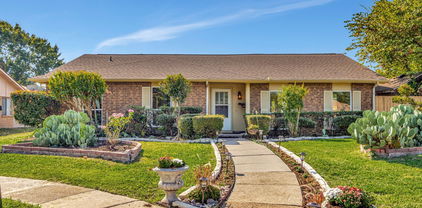 457 Woodway Dr, Coppell