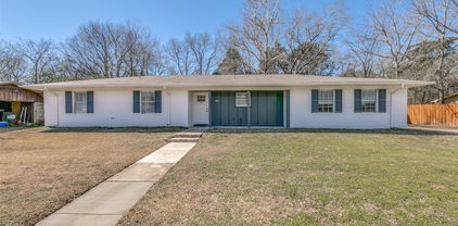 607 Sides Cir, Canton