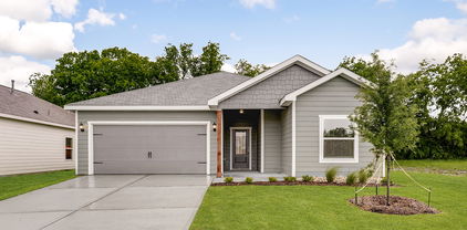 207 Southgate Dr, Terrell