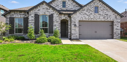 1708 Pegasus Dr, Forney