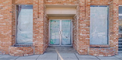 110 E Main St, Forney