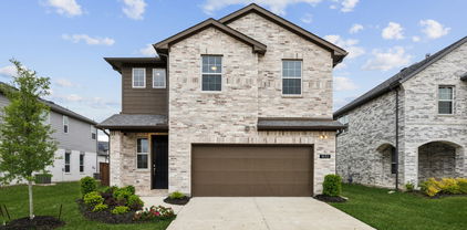 1413 Enzo Ct, Forney